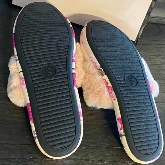 Victoria's Secret Pink Floral Satin Slippers Size M (7-8) - Picture 5 of 6